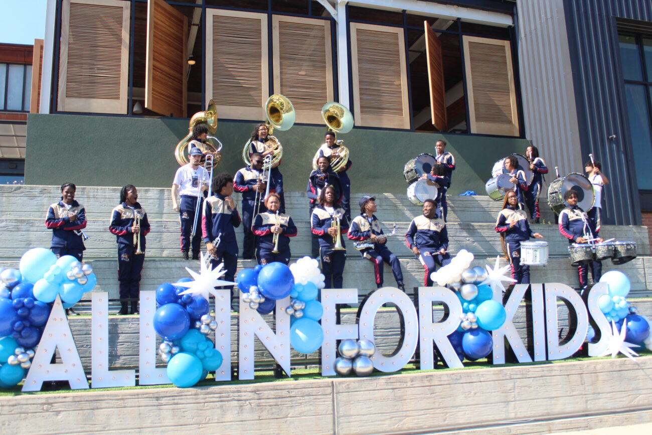 AIFK Marquee marching band IMG 0575