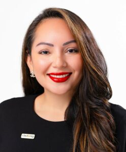 Veronica Calderon Headshots 2023 7 cropped